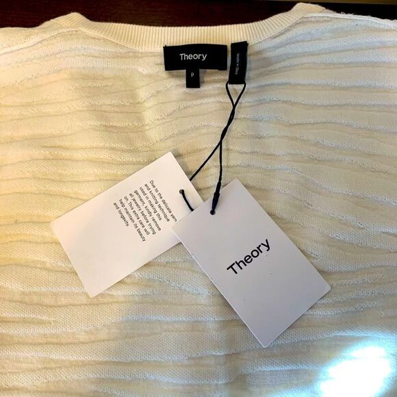 Theory plans zebra wool blended V-neck pullover size P, ivory , NWT - Picture 5 of 6